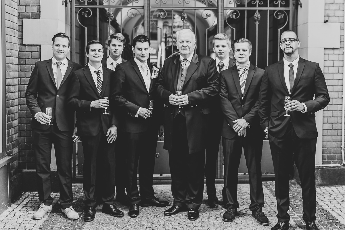 hochzeitsreportage_hochzeitsfotografie_frankfurt_rhein-main_florian_leist_hochzeitsfotograf_carina_kolja_wedding_photography_portrait_jornalismus_hochzeitsjornalismus_0021