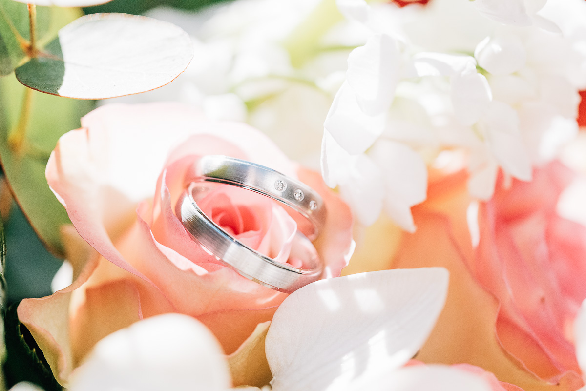 hochzeitsreportage_hochzeitsfotografie_frankfurt_rhein-main_florian_leist_hochzeitsfotograf_carina_kolja_wedding_photography_portrait_jornalismus_hochzeitsjornalismus_0023