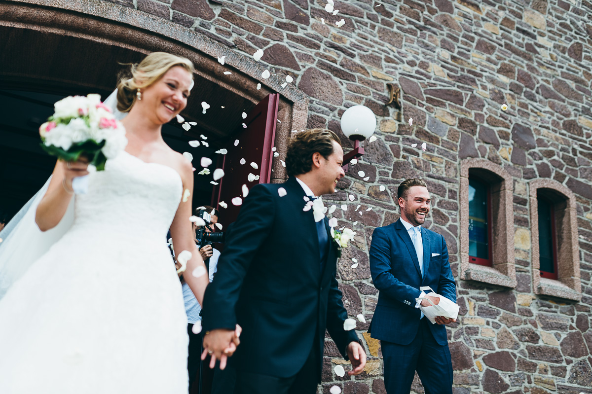 hochzeit_jp_wiesbaden_dreieich_hochzeitsfotograf_rhein-main_frankfurt_florian_leist_hochzeitsreportage_hochzeitsjournalismus_0027