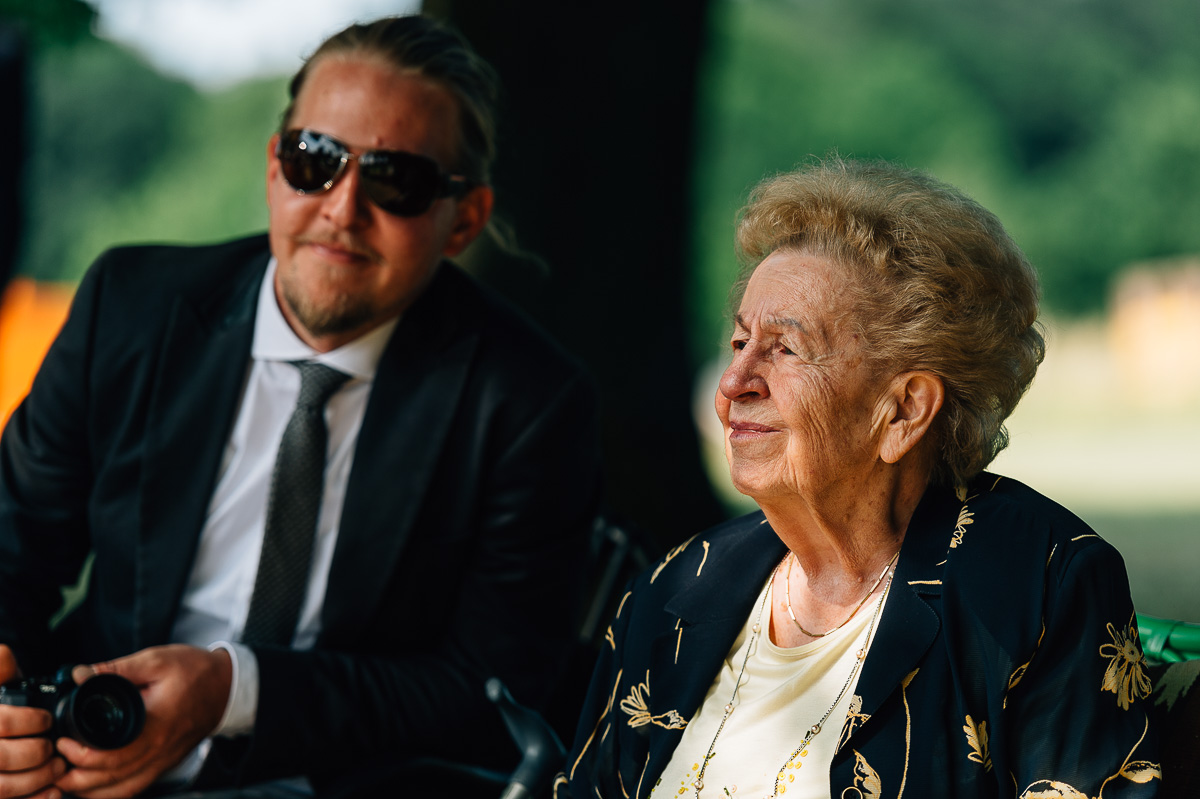 Hochzeit auf dem schönen Weiherhof Wächtersbach hochzeit_jc_weiherhof_waechtersbach_dreieich_hochzeitsfotograf_rhein-main_frankfurt_florian_leist_hochzeitsreportage_hochzeitsjournalismus_0019