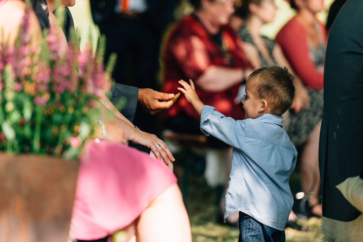 Hochzeit auf dem schönen Weiherhof Wächtersbach hochzeit_jc_weiherhof_waechtersbach_dreieich_hochzeitsfotograf_rhein-main_frankfurt_florian_leist_hochzeitsreportage_hochzeitsjournalismus_0022