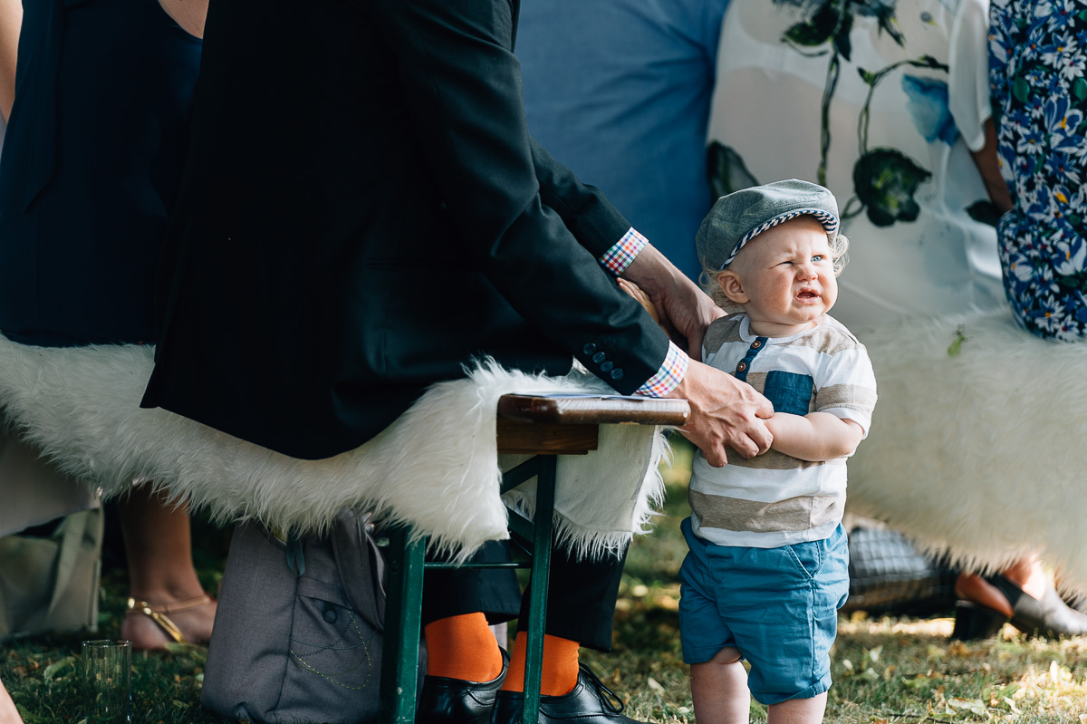 Hochzeit auf dem schönen Weiherhof Wächtersbach hochzeit_jc_weiherhof_waechtersbach_dreieich_hochzeitsfotograf_rhein-main_frankfurt_florian_leist_hochzeitsreportage_hochzeitsjournalismus_0025
