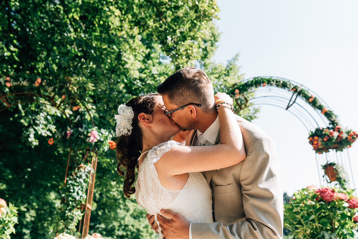 Hochzeit auf dem schönen Weiherhof Wächtersbach hochzeit_jc_weiherhof_waechtersbach_dreieich_hochzeitsfotograf_rhein-main_frankfurt_florian_leist_hochzeitsreportage_hochzeitsjournalismus_0029