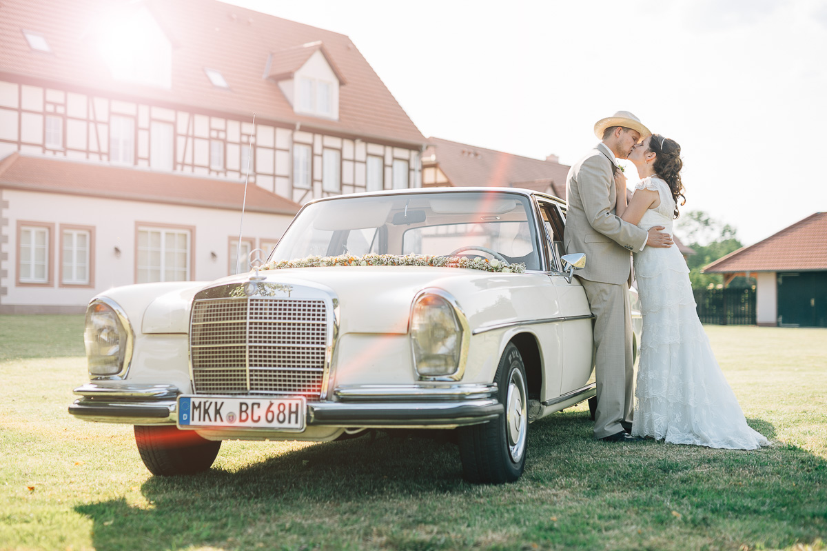 Hochzeit auf dem schönen Weiherhof Wächtersbach hochzeit_jc_weiherhof_waechtersbach_dreieich_hochzeitsfotograf_rhein-main_frankfurt_florian_leist_hochzeitsreportage_hochzeitsjournalismus_0043