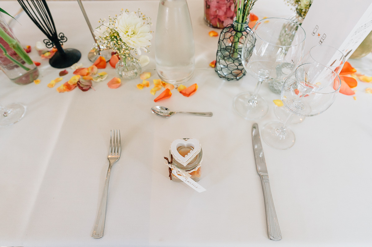 Hochzeit auf dem schönen Weiherhof Wächtersbach hochzeit_jc_weiherhof_waechtersbach_dreieich_hochzeitsfotograf_rhein-main_frankfurt_florian_leist_hochzeitsreportage_hochzeitsjournalismus_0045